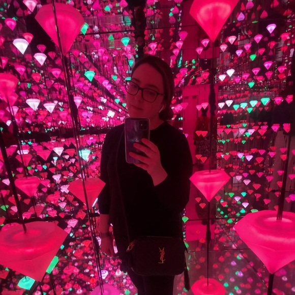 Meet your Posher, Hadley - Picture 1 of 1